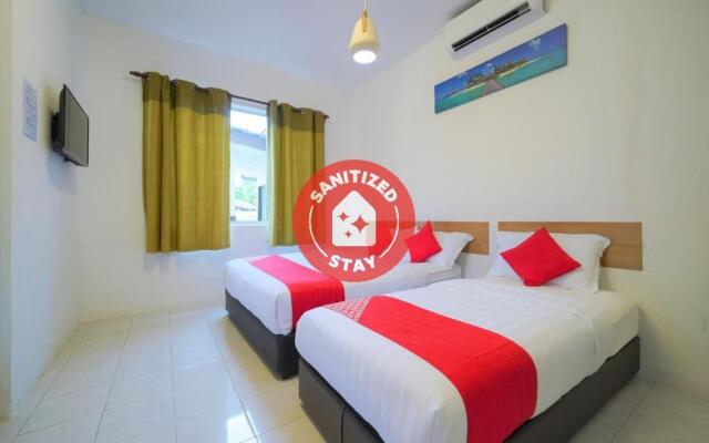 OYO 90085 Crystal Sintok Chalet