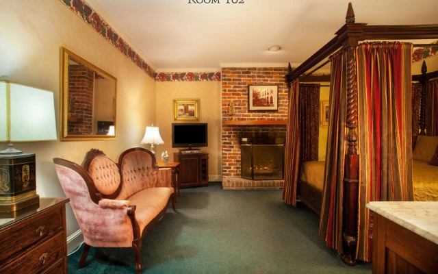 17Hundred90 Inn and Restaurant