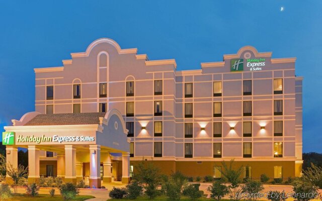 Holiday Inn Express Hotel and Suites Greenwood