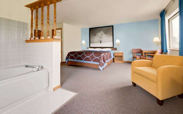 Super 8 by Wyndham Centerville