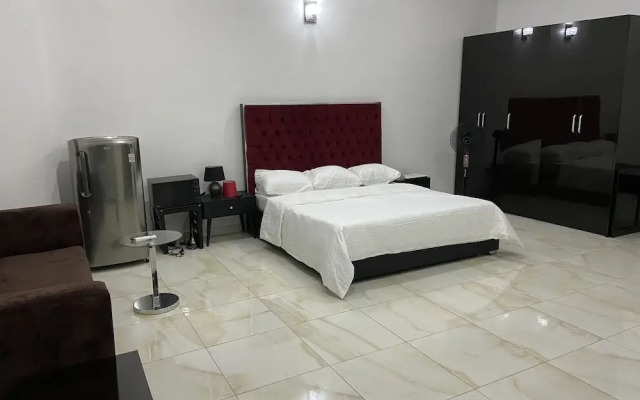 Luxurious and Inviting 4-bed House in Chevro-lekki