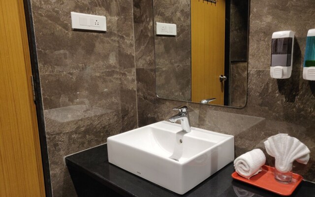 Sai Neem Tree Hotel
