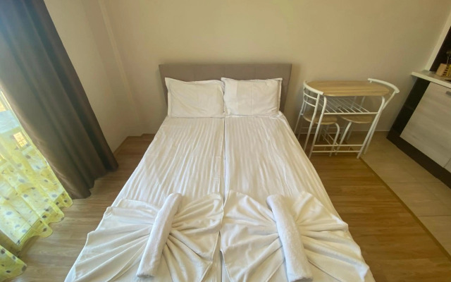 Private Studio SUMMER BREZE 204