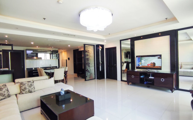 Premium and Restful 3BR in City Center at Kondominium Regensi Apartment – Guest Rooms – Surabaya