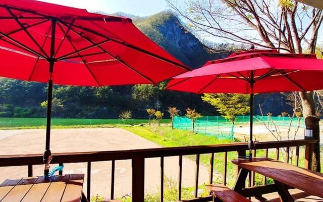 Youngwol River and Stars Pension