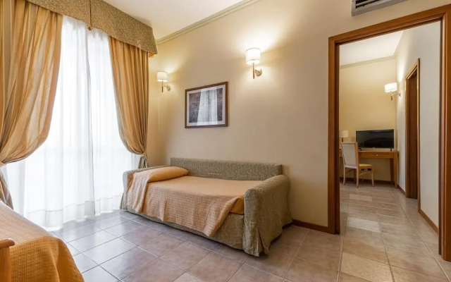 Hotel Relax