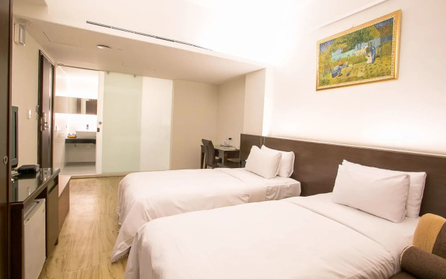 Huang Shin Business Hotel - ZhongGung Branch