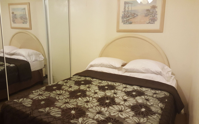 Sunset Gardens Guesthouse