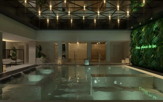 Senator Gran Vía 70 Spa Hotel