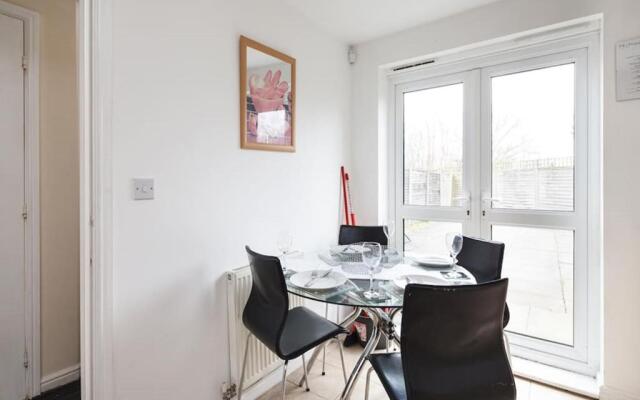 My-Places Abbotsfield Court Townhouse 14