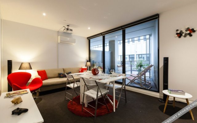 Astra Apartments Melbourne CBD