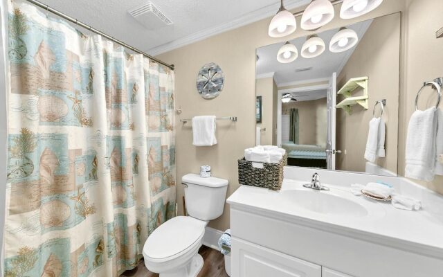 Majestic Beach Towers 1-301