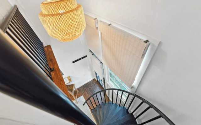 Perfect Location in Downtown Charleston