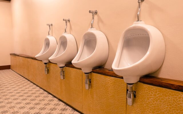 OYO 718 Grace Hostel