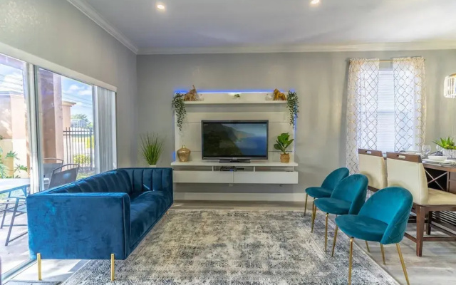 243 Regal Palms
