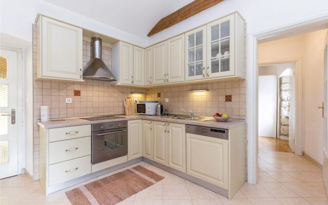 Nice Apartment in Bakar With Wifi and 1 Bedrooms