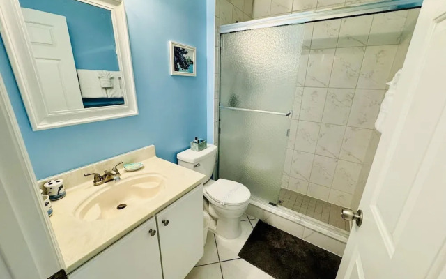 Amazing 3/2 Vacation Home With Private Pool!!