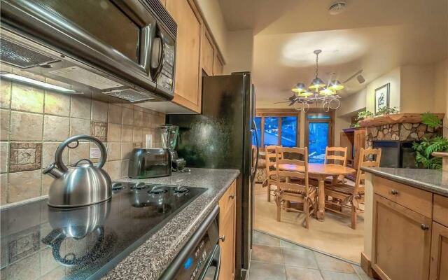 Timberline Lodge 2111