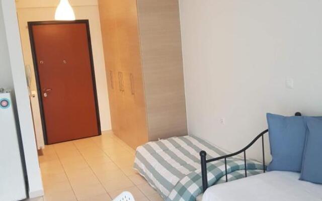 Relaxing city center west luxury studio