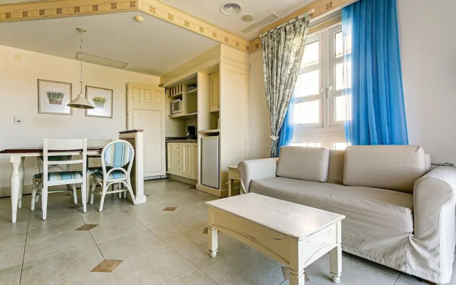 Suite com cozinha dentro de hotel ILCTOP