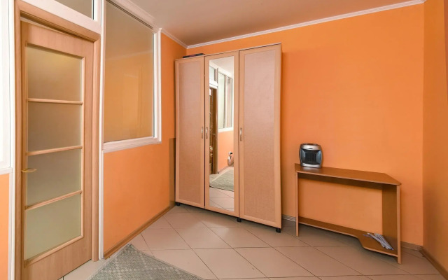 Apartments on Karl Marx Avenue 30