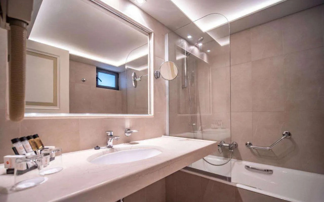 Ramada by Wyndham Loutraki Poseidon Resort