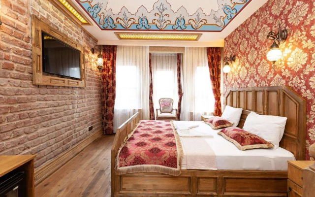 Enderun by Otantik Suites