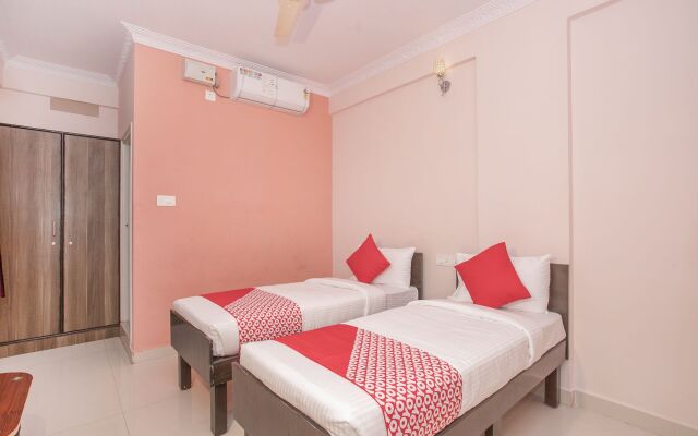 OYO Flagship 10363 Sri Balaji Guest House & Restaurent