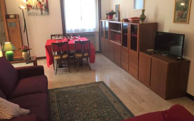 Sveva Apartment in Stresa