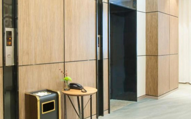 Homeinn Plus Hotel (Wuhan Zhongnan Subway Station Mengshidai)