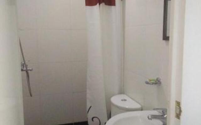 Deden's Pizzeria and Guesthouse - Moalboal Panagsama