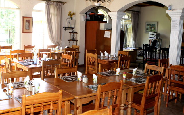 Airport Lodge Guest House