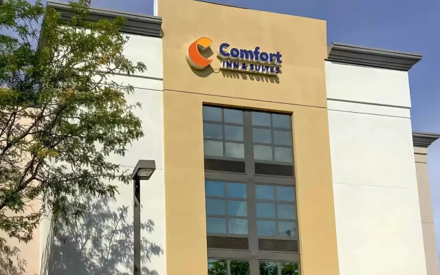 Comfort Inn & Suites Arlington Heights