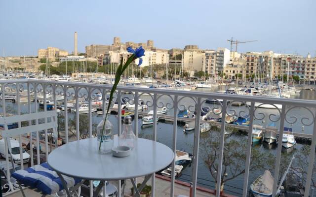 Sunrise Yacht Marina - Sliema Valletta