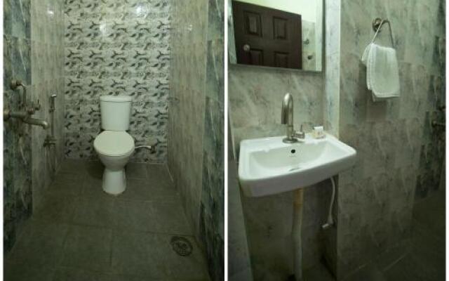 FabHotel ANS Cyber Castle HiTech City