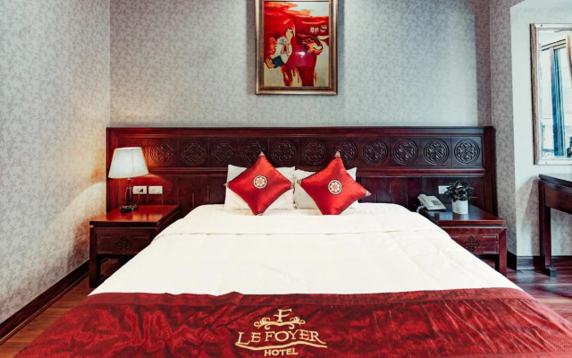 Le Foyer Hotel