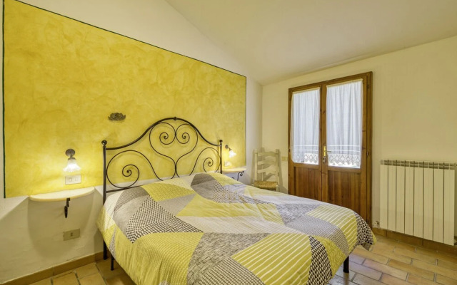 Mustard apt With Shared Pool