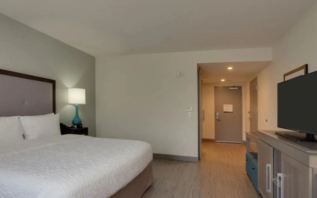 Hampton Inn & Suites Miami Wynwood Design District