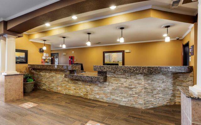 Best Western Plus Red River Inn