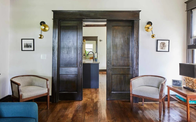 Apt1 Charles - Step-free Accessible Dog-friendly