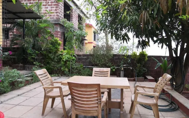 Ekdant Holiday Home Ganpatipule