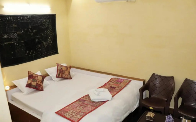 Urmila Guest House