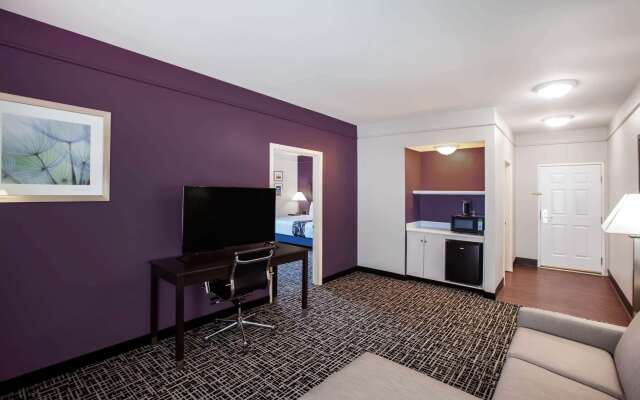 La Quinta Inn & Suites by Wyndham Lubbock North