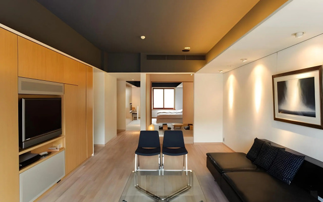 River Retreat GARAKU