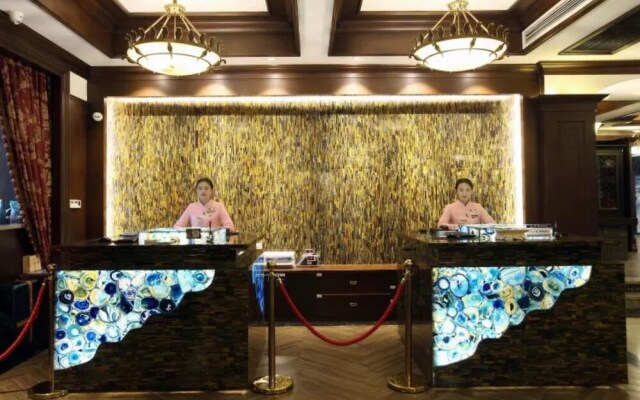 Atour Hotel