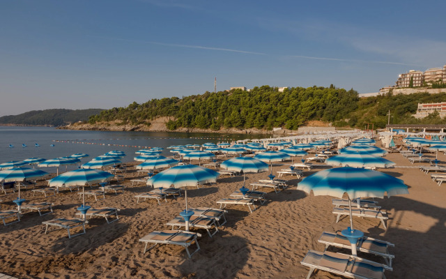 Mediteran Hotel & Resort