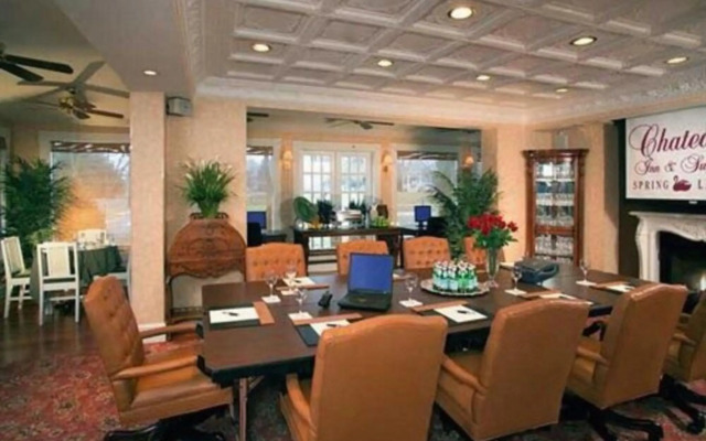 Chateau Inn and Suites