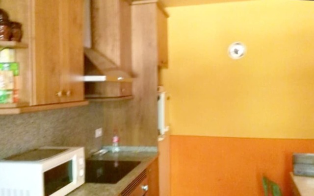 House With 4 Bedrooms in Baralla, With Furnished Garden