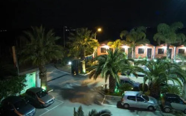 Hotel 2000