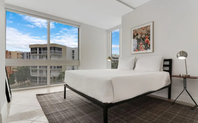 Roami at Sunny Isles